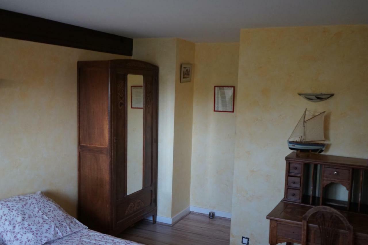 Les Roses De Rita Apartment Boisset-les-Montrond Bagian luar foto